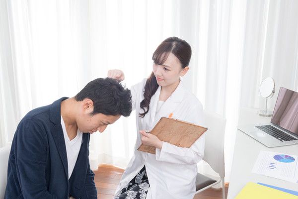 薄毛の画像
