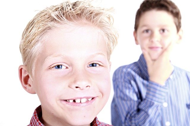 男の子笑顔の画像