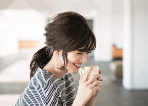 女性髪型の画像